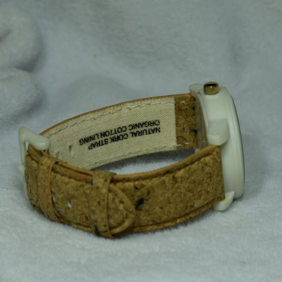 Sprout Diamond Organic Biodegradable Watch with Cork Band - Picture 4 of 7